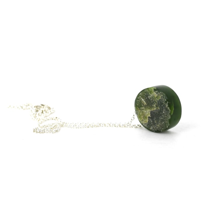 pounamu dot with raw face on sterling silver chain