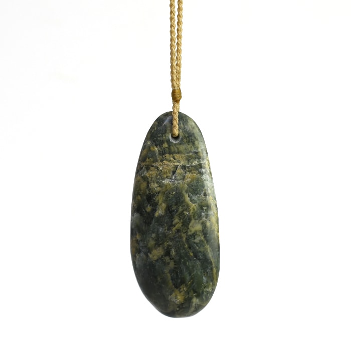 tangiwai pounamu roimata pebble taonga pendant