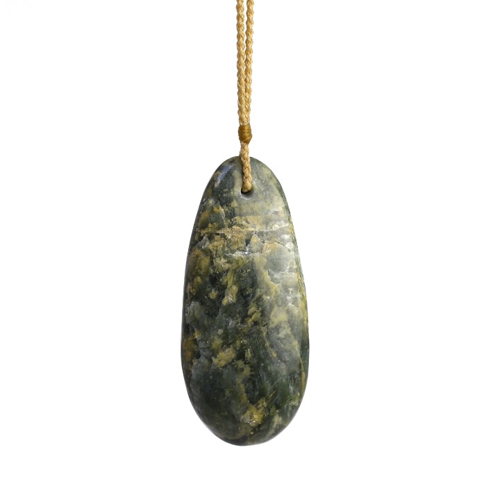 tangiwai pounamu roimata pebble taonga pendant